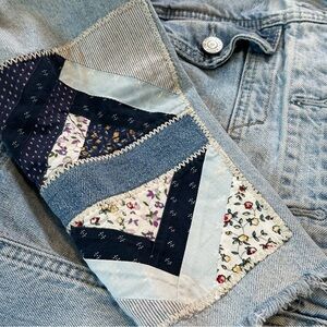 🔆 Abercrombie & Fitch Cropped Patchwork Denim Jacket - Small